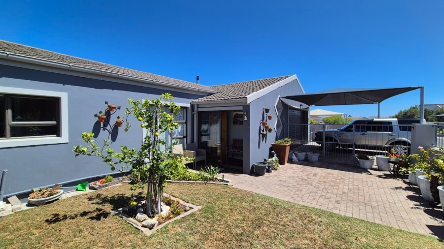 4 Bedroom Property for Sale in Country Club Western Cape